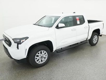 New 2025 Toyota Tacoma SR5