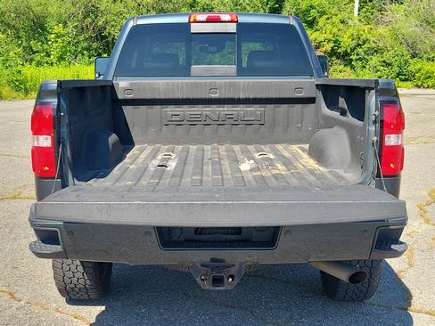 Used 2017 GMC Sierra 2500 Denali AWD/4WD image 17