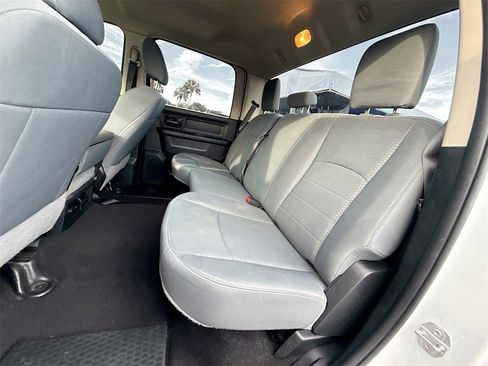 Used 2018 RAM 1500 Express w/ Express Value Package image 26