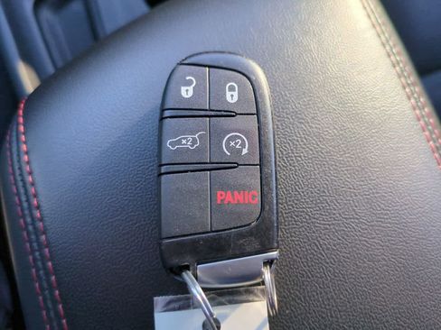 Used 2025 Dodge Durango GT image 30