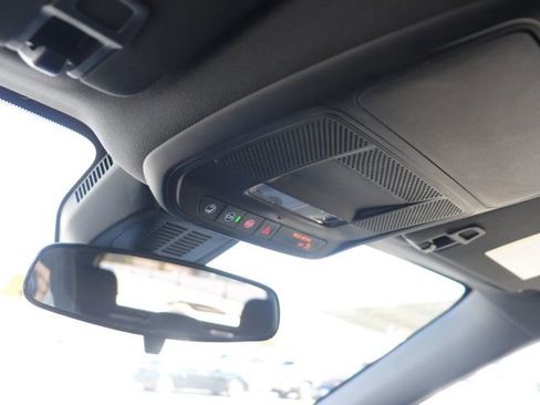 Used 2025 Chevrolet Equinox LT image 26