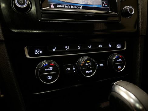 Used 2015 Volkswagen GTI Autobahn w/ Lighting Package (SEL) FWD image 32