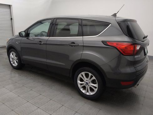 Used 2019 Ford Escape SE FWD image 3