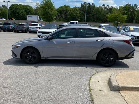 New 2026 Hyundai Elantra Sport FWD image 4