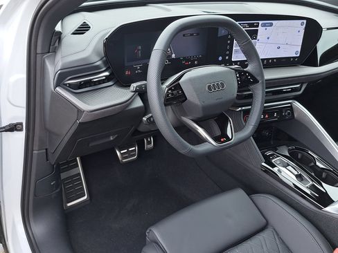 New 2026 Audi SQ5 Premium Plus AWD/4WD image 16