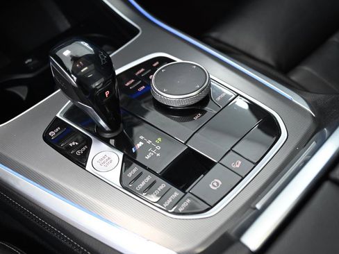 Used 2020 BMW X5 M50i w/ Premium Package image 33