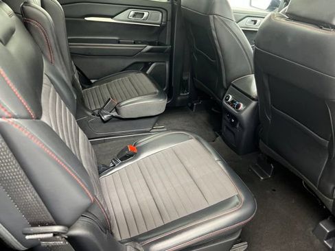 Used 2025 Ford Explorer ST-Line w/ Premium Package AWD/4WD image 24