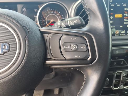Used 2022 Jeep Wrangler Unlimited Sport AWD/4WD image 22