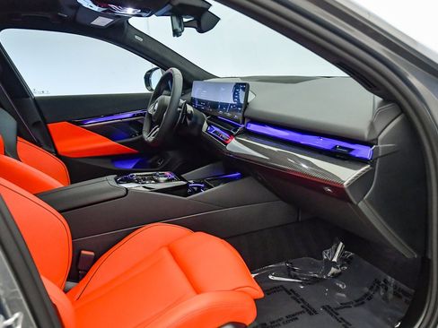 Used 2025 BMW M5 Touring w/ M Driver's Package image 34