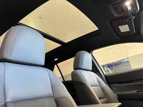 Used 2024 Honda Prologue Touring image 17