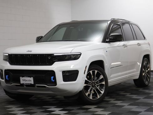 Used 2023 Jeep Grand Cherokee Overland w/ Advanced Protech Group III image 1