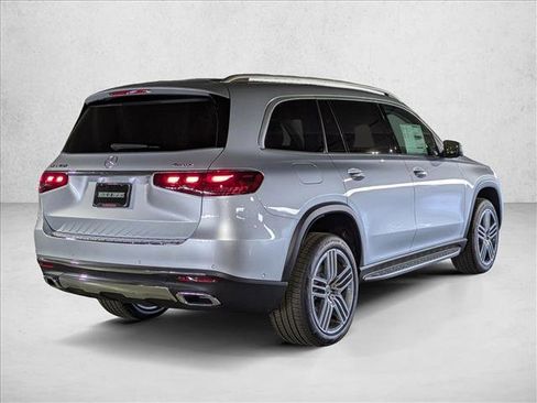 New 2026 Mercedes-Benz GLS 450 4MATIC image 2