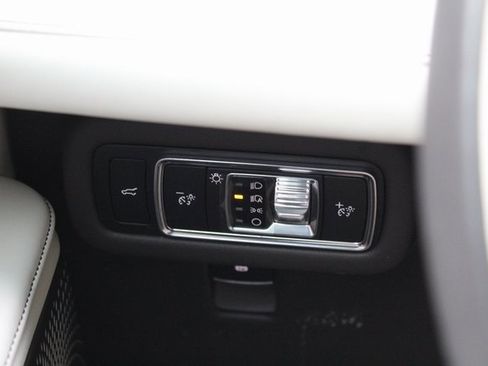 Certified 2024 Lincoln Nautilus Black Label image 19