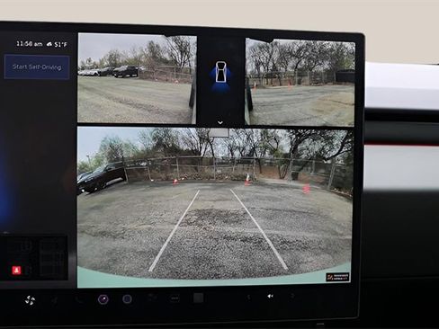 Used 2025 Tesla Cybertruck AWD Crew Cab image 26