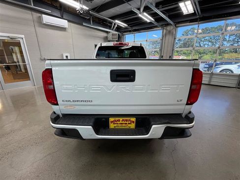 Used 2022 Chevrolet Colorado LT w/ Fleet Safety Package image 4