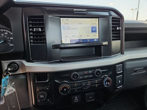 New 2026 Ford F250 XL w/ XL Off-Road Package AWD/4WD image 25