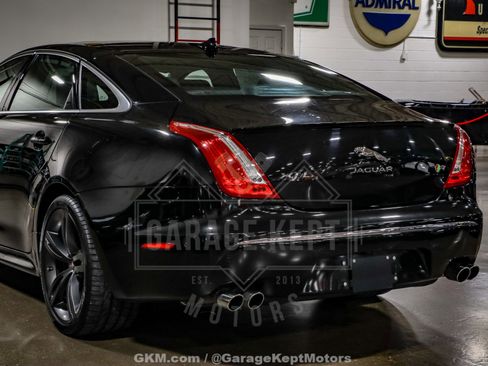 Used 2015 Jaguar XJ R LWB image 40