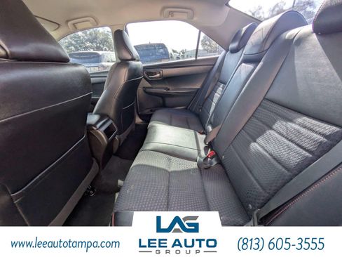 Used 2015 Toyota Camry SE FWD image 12
