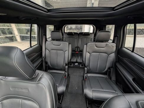 Used 2023 Jeep Grand Cherokee L Overland image 16