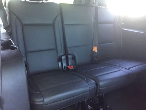 Used 2024 GMC Yukon XL Denali AWD/4WD image 31