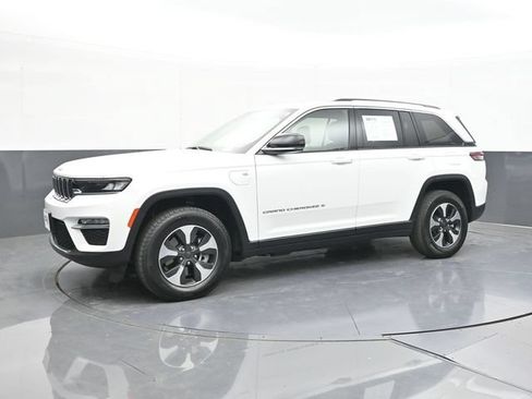 Used 2023 Jeep Grand Cherokee 4WD 4xe image 7