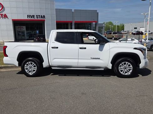Used 2023 Toyota Tundra SR5 w/ SR5 Convenience Package AWD/4WD image 13