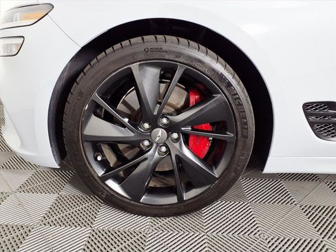 Used 2022 Genesis G70 3.3T image 7