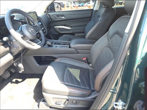 Certified 2025 Nissan Pathfinder Platinum w/ Cargo Package image 3