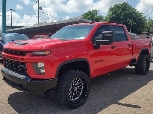 Used 2022 Chevrolet Silverado 2500 Custom w/ Custom Value Package AWD/4WD image 8