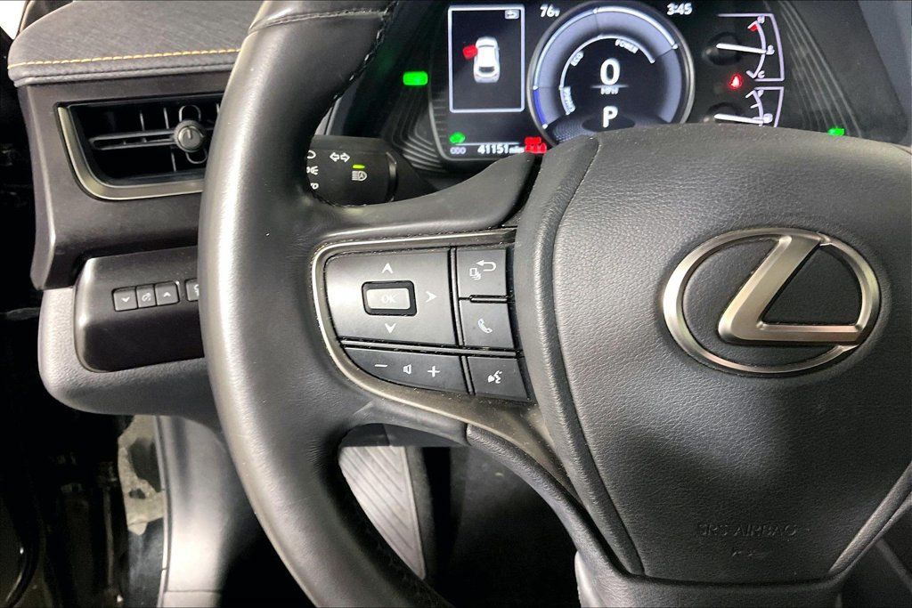 Used 2024 Lexus UX 250h FWD w/ Premium Package image 18