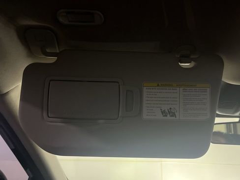 Used 2022 Nissan Rogue SV FWD image 73