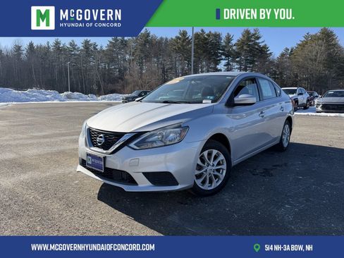 Used 2019 Nissan Sentra SV image 1
