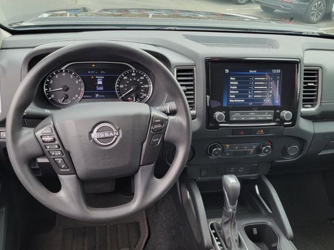 Used 2022 Nissan Frontier SV image 20