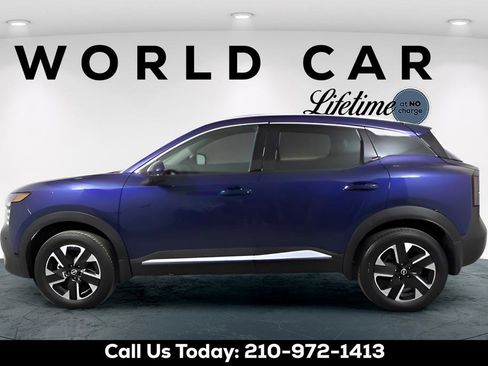 Used 2025 Nissan Kicks SR w/ Illumination Package AWD/4WD image 4
