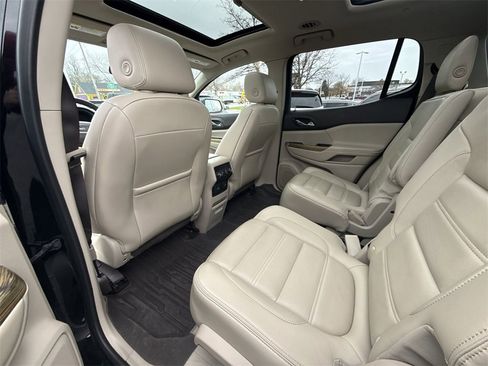 Used 2018 GMC Acadia Denali w/ Technology Package image 25