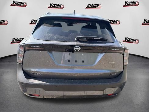 Used 2025 Nissan Kicks SV w/ SV Premium Package AWD/4WD image 5