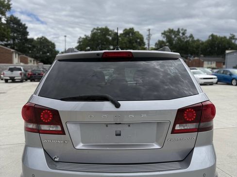 Used 2015 Dodge Journey Crossroad w/ Flexible Seating Group image 4