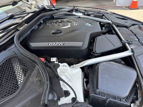 Used 2021 BMW 530i w/ Convenience Package RWD image 39