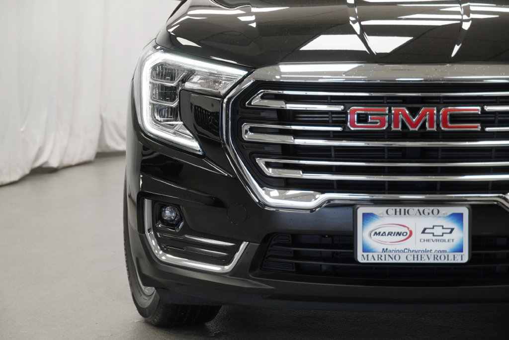 Used 2023 GMC Terrain SLT w/ LPO, Floor Liner Package FWD image 10