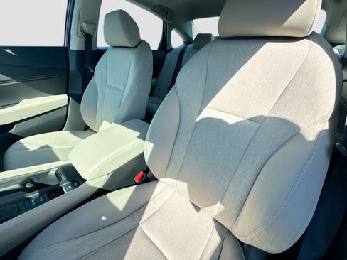 Certified 2023 Honda Accord EX image 24