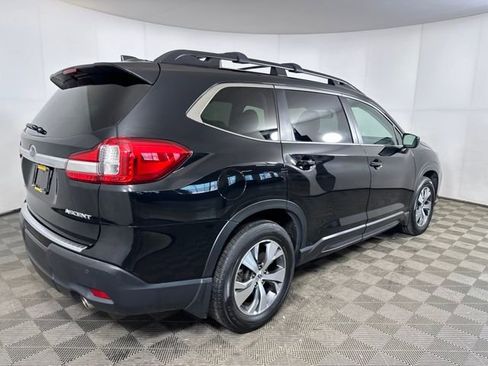 Used 2022 Subaru Ascent Premium w/ Convenience Package image 3