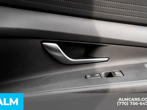 Used 2023 Hyundai Elantra SEL image 49