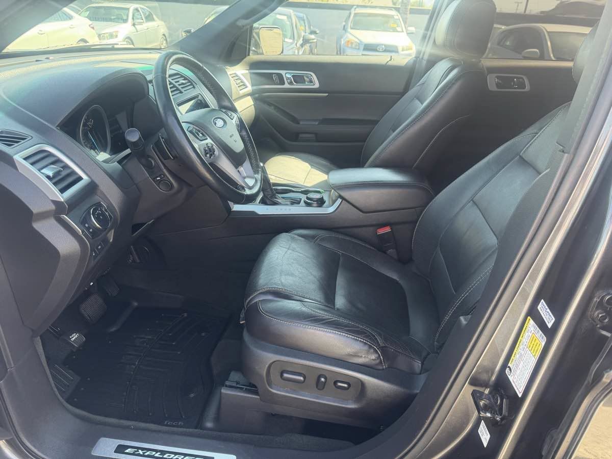 Used 2015 Ford Explorer Sport w/ Equipment Group 401A AWD/4WD image 24