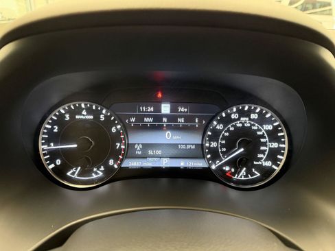 Used 2024 Nissan Armada Platinum w/ Captain's Chairs Package AWD/4WD image 10
