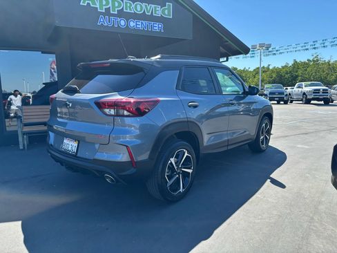 Used 2021 Chevrolet TrailBlazer RS w/ Technology Package image 6