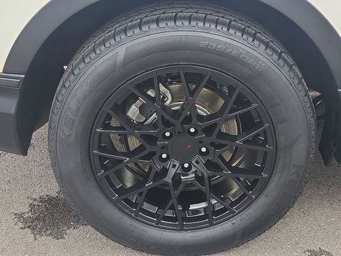 Used 2017 Honda CR-V EX-L image 7