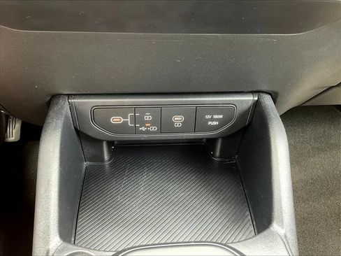 Used 2025 Kia K4 FWD image 18