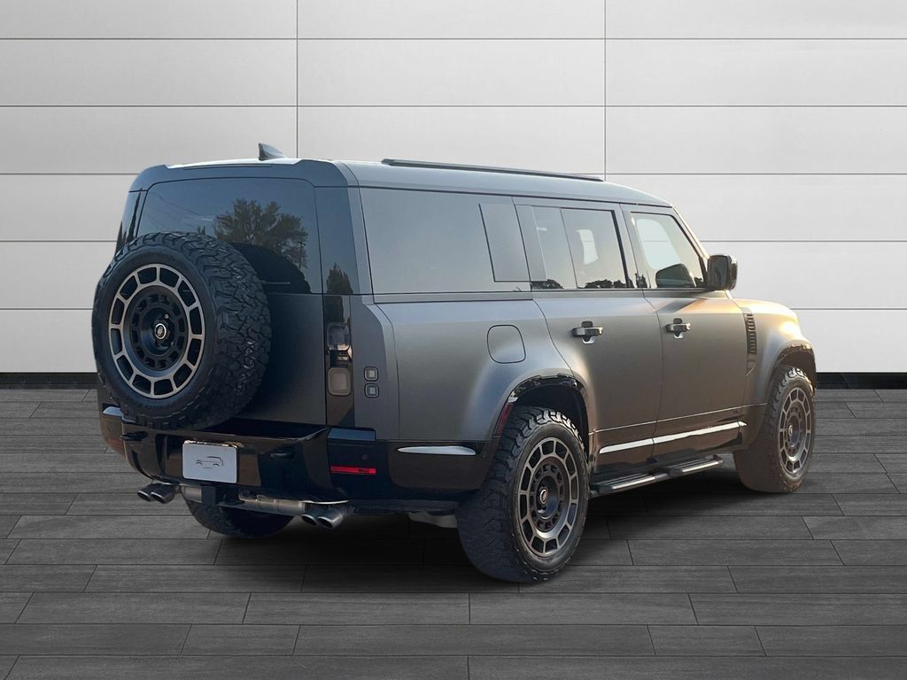 Certified 2026 Land Rover Defender 130 V8 AWD/4WD image 5