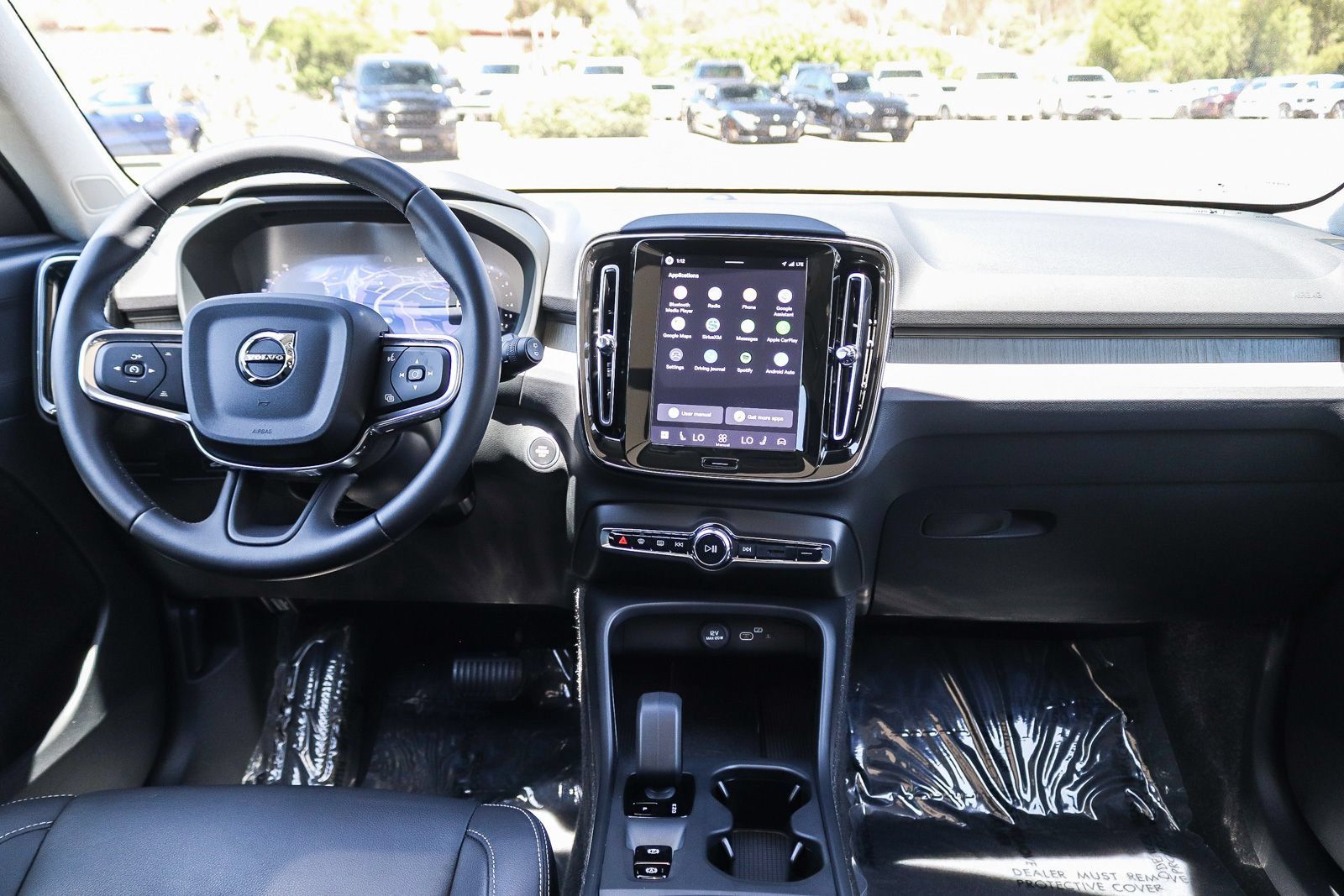 Certified 2026 Volvo XC40 B4 Core FWD image 14