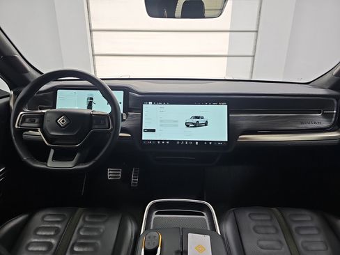Used 2023 Rivian R1T Adventure image 25